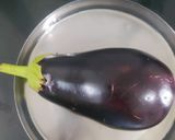 A picture of step 1 of Soy Limang Terung (Eggplant with Soya and lemon).