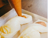 Foto del paso 7 de la receta: Facturas y medialunas de manteca