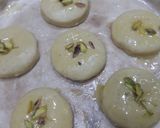 A picture of step 6 of Naan khatia.
