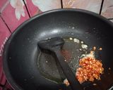 รูปขั้นตอนการทำที่ 1 ของ กะเพราเนื้อน่องไก่ - คีโต