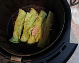 A picture of step 3 of Tuna Flautas.