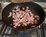 A picture of step 2 of Carne en su jugo.