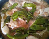 Foto del paso 5 de la receta: Muslitos de pollo con pimientos verdes de la huerta