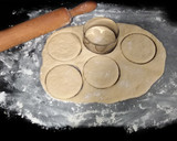Foto del paso 5 de la receta: Donuts azucarados
