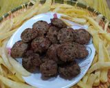 صورة لخطوة 1 من وصفة كفتة اللحم المشوي مع البطاطا 🍟👍😋