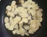 A picture of step 4 of Spicy homemade crisps.