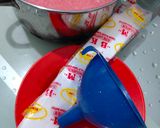 Foto langkah ke 4 dari resep Es Lilin Susu Semangka.