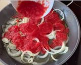 Foto del paso 2 de la receta: Dorada con salsa de tomate y anchoas