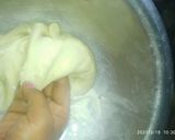 A picture of step 3 of Punjabi bathura.