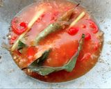 Foto langkah ke 2 dari resep Udang Saos Asam Manis.