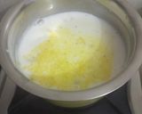 A picture of step 1 of Cream wafer biscuit with pudding.