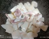 Foto del paso 5 de la receta Sepia en salsa verde con Surimi