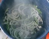 Foto del paso 4 de la receta: Churrascos con salsa y moñas 🍝