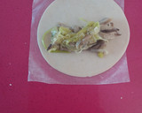 Foto del paso 2 de la receta: Rollos de obleas rellenos de setas y puerros