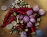 รูปขั้นตอนการทำที่ 4 ของ แกงเปรอะผักรวม🌶️🧄ไข่เจียวบ้านๆ🥚🍚