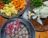 Foto langkah ke 1 dari resep Sop Segar Enak Simple Bergizi #636.