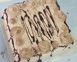 A picture of step 5 of Choclate cream cheese cake.