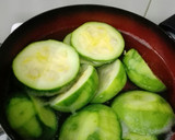 Foto del paso 1 de la receta: Zapallitos rellenos 😏