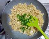 Foto langkah ke 4 dari resep Nasi goreng Telur.