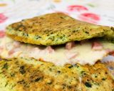 Foto del paso 5 de la receta: 🥔🌱Omelette de papa y espinaca relleno con jamón y muzzarella 🌱🥔
