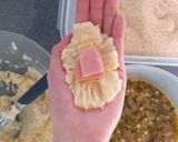 Foto del paso 2 de la receta: Bombas de papa rellenas con jamón y queso
