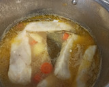 Foto del paso 3 de la receta: Pescado hervido (pescado del enfermo)