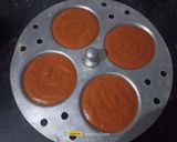 A picture of step 5 of Tiranga Idli Cake Sandwich.