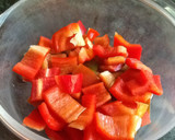 Foto del paso 1 de la receta: Merluza con salsa de pimiento