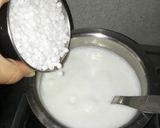 A picture of step 2 of Sabudana kheer.