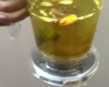 A picture of step 2 of Punjabi healthy kahwa.