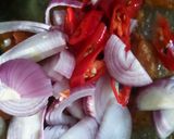 Gambar langkah 4 resipi Kepak Ayam Goreng Kunyit.