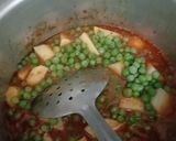 A picture of step 3 of Aloo matar with boiled eggs 🍛🍛🍛.