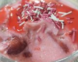 A picture of step 5 of Strawberry Frozen yogurt.