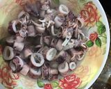 Foto langkah ke 1 dari resep Cumi Asin Cabe Hijau.