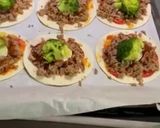 Foto del paso 6 de la receta: Mini pizzas especiales