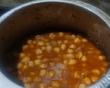 A picture of step 5 of Pindi Chhole Masala.