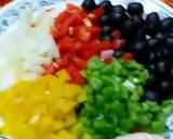 صورة لخطوة 2 من وصفة البيتزا بالخضراوات 🍑🍅🌶