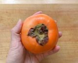 A picture of step 1 of Japanese persimmon salad dressed with "Tofu".