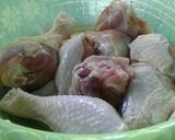 Foto langkah ke 1 dari resep Ayam goreng bumbu kuning sederhana 😉.