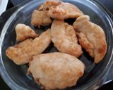 Natúr csirkemellek tejszínes gombamártással, zsemlegombóccal recept fázis 4 fotója