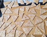 Une image de l'étape 1 de Crème de feta inspiration Grèce et ses chips de wraps maison.