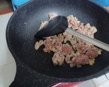 รูปขั้นตอนการทำที่ 2 ของ ตับผัดซีอิ๊วใส่หมูสับและเห็ดชิเมจิ