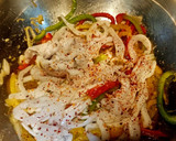 Foto del paso 4 de la receta: Spaghetti con sepia y salsa picante
