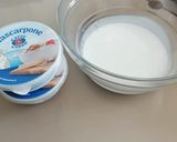 Pas rețetă Prăjitură cu 2 blaturi, cremă cu mascarpone, strat de gem cu nucă și glazură de ciocolată albă 1 fotografie