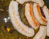 Foto del paso 4 de la receta Butifarra en salsa de vino tinto y polvo de nueces