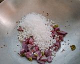 રતાળુ સાબુદાણાની ખીચડી (Ratalu Sabudana Khichdi Recipe In Gujarati) રેસીપી સ્ટેપ2ફોટો