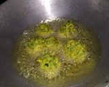 A picture of step 2 of Leafy Pakoda.