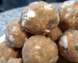 A picture of step 6 of Gond-Makhana Laddu.