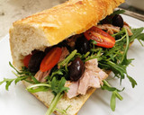 Foto del paso 4 de la receta: Sándwich de arúgula y atún