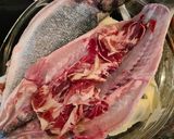 Foto del paso 1 de la receta: Lubina rellena